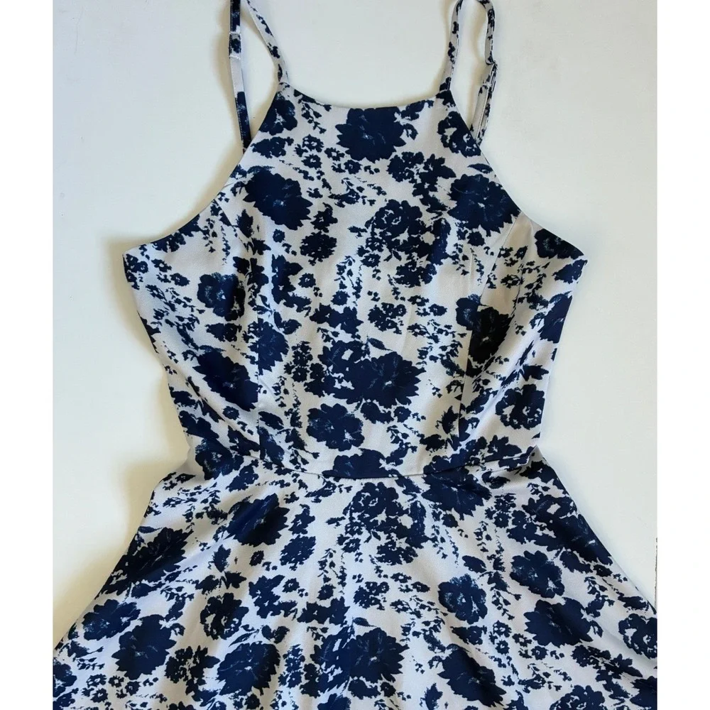 Lulus Navy‎ Blue White Floral High Neck Skater Dress LD9225Y Womens Medium